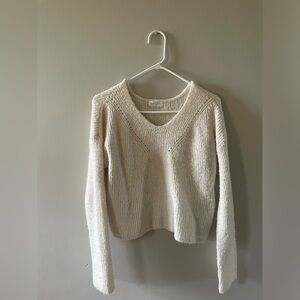 H & M SWEATER